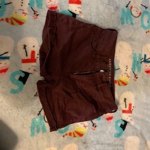 American Eagle maroon shorts